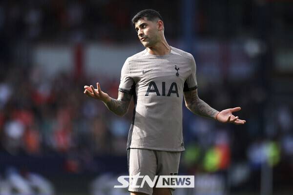 토트넘 홋스퍼 수비수 크리스티안 로메로. 사진┃뉴시스/AP