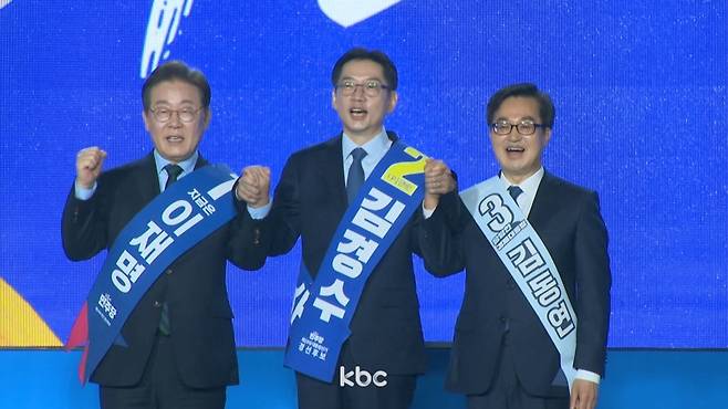 ▲ (왼쪽부터) 더불어민주당 이재명·김경수·김동연 대선 경선 후보들