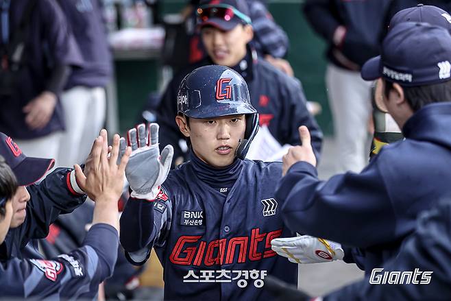 롯데 전민재. 롯데자이언츠 제공