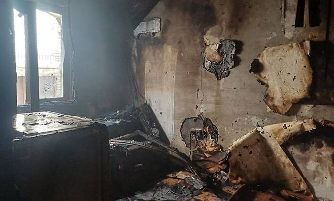 26일 오전 충남 논산시 화지동의 한 여관에서 불이 났다.ⓒ충남 논산소방서