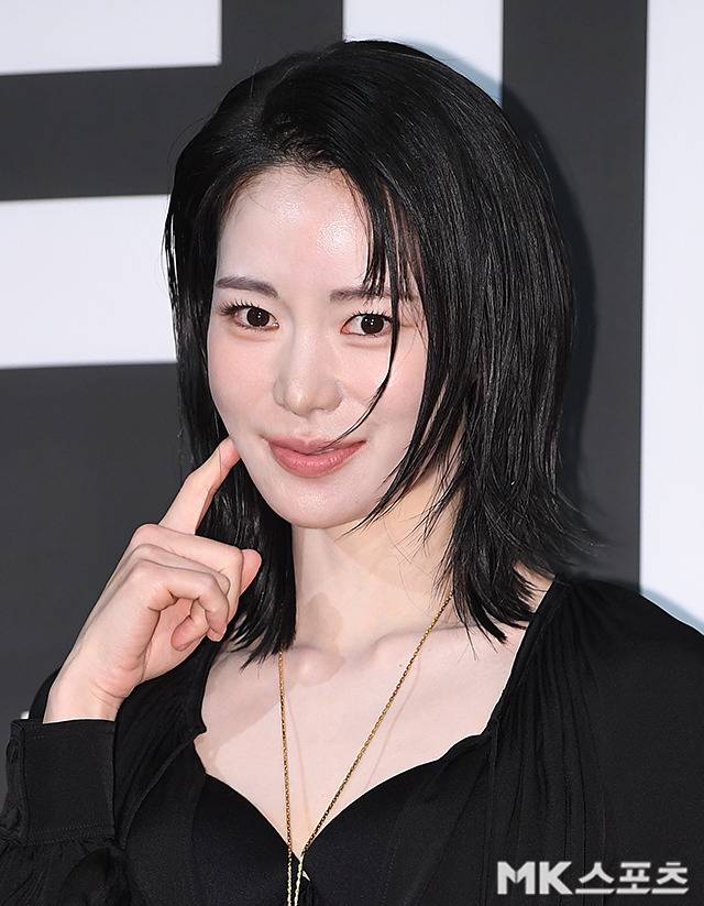 임지연은 이날 독보적인 블랙 카리스마로 현장의 시선을 압도했다. 사진=천정환 기자