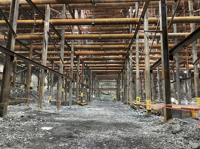 영동대로 지하공간 복합개발 공사 현장. 수백개의 강판 버팀보가 설치돼 있다. 손인규 기자