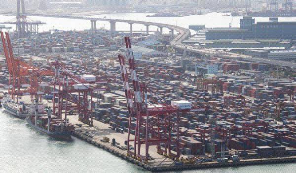 부산항 북항 전경. 사진은 기사 내용과 직접적인 관련이 없음. 국제신문DB