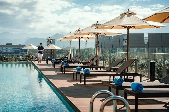 에이씨 호텔 바이 메리어트 이포의 풀