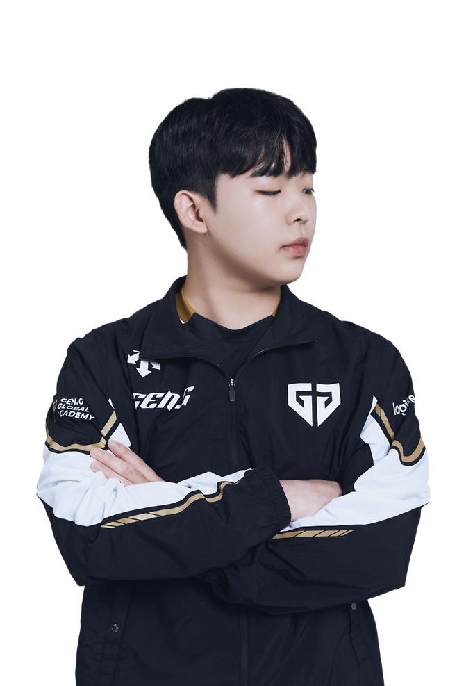 권창환은 28일 서울 잠실DN콜로세움에서 열린 2025 FC온라인 슈퍼 챔피언스 리그 A조 최종전에서 곽준혁을 2-0으로 꺾었다. 사진 | 넥슨