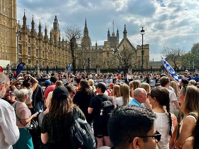 7ce48175c1f71eff23eff3e5429c701c3b818a05aca532daa38f1be10e94aecc9e172eecac4c20168dbe82162596ea63ed3877fef3