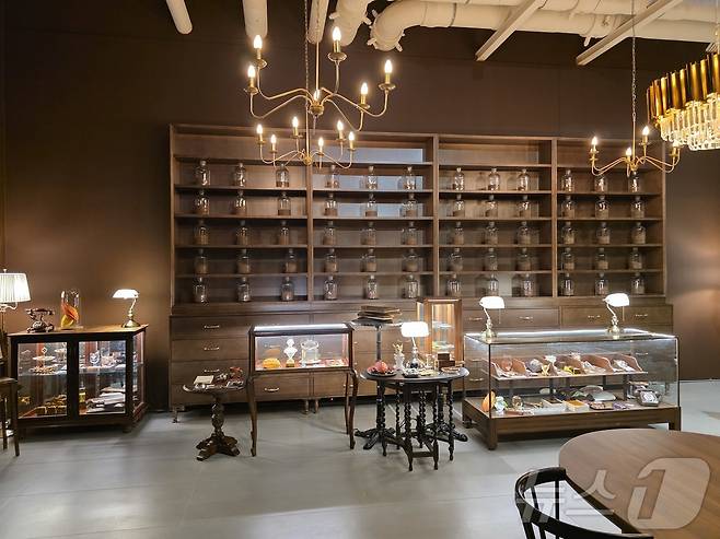 가나초콜릿 출시 50주년을 맞아 특별전시회 아뜰리에 가나를 진행한다. 롯데웰푸드는 29일 미디어 사전 공개 행사를 진행했다. ⓒ News1 이형진 기자