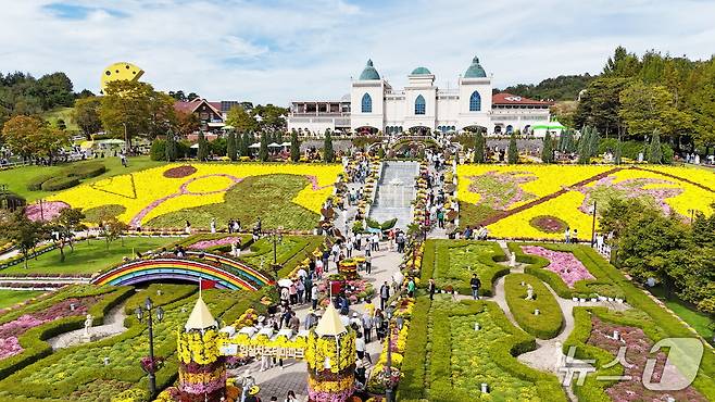 (임실=뉴스1) 김동규 기자 = 전북자치도 임실군이 ‘2025 방문의 해’를 맞아 천만관광 달성과 관광산업 발전, 지역경제 활성화를 위한 관광 지원을 확대한다.(임실군제공. 재판매 및 DB금지)2025.4.30/뉴스1