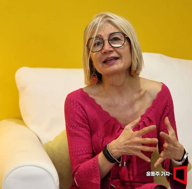 에밀리아 가토 주한 이탈리아 대사가 아시아경제와 인터뷰를 하고 있다. 윤동주 기자