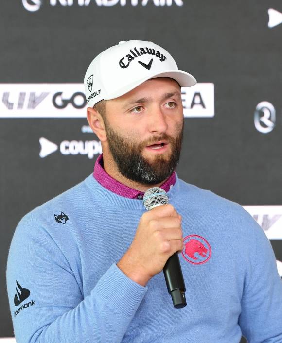 질문에 답하는 욘 람 - 질문에 답하는 욘 람 (인천=연합뉴스) 임순석 기자 = LIV 골프 코리아 경기를 앞두고 30일 인천 송도 잭 니클라우스 골프클럽 코리아에서 열린 기자회견에서 욘 람이 취재진 질문에 답하고 있다. 2025.4.30 soonseok02@yna.co.kr (끝) <저작권자(c) 연합뉴스, 무단 전재-재배포, AI 학습 및 활용 금지>