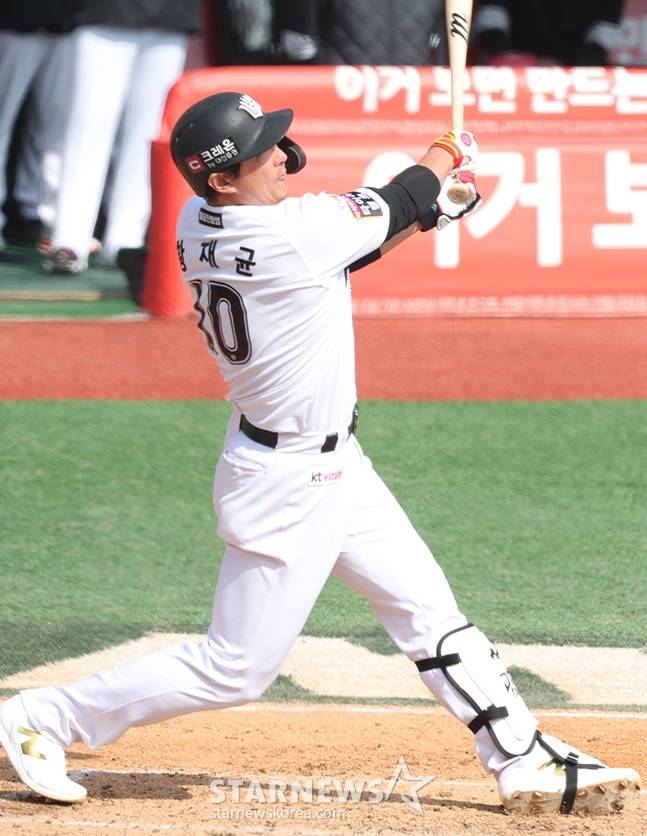 KT 황재균. /사진=김진경 대기자