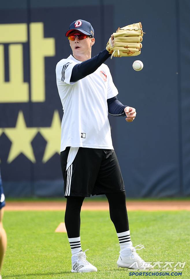 18일 잠실구장에서 열린 두산 베어스와 KIA 타이거즈의 경기. 두산 고효준이 훈련을 하고 있다. 잠실=박재만 기자 pjm@sportschosun.com/2025.04.18/