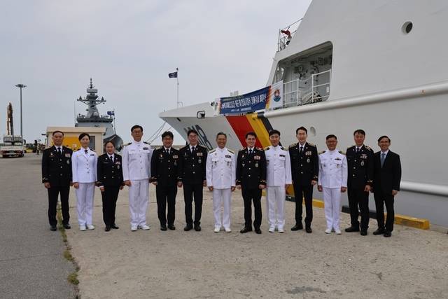 ▲ 동해해양경찰청과 해군 1함대사령부는 1일 해경 3018함에서 스마트정비지원센터 성공 추진을 위한 업무협약식을 가졌다.