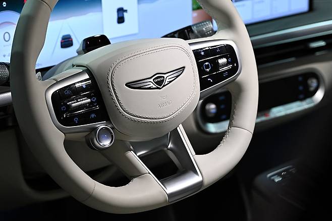 신형 제네시스 GV60 퍼포먼스 AWD. 사진 김학수 기자