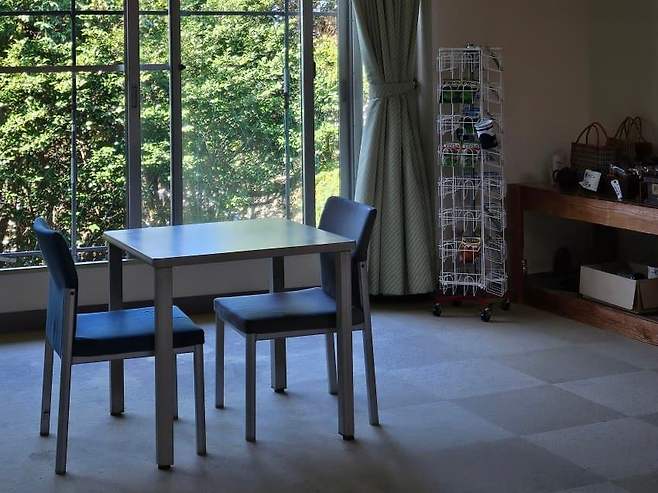 28b9d932da836ff238ee87e44689776e7c6ad4d27aed6595445e31d2a275e95f0f0865