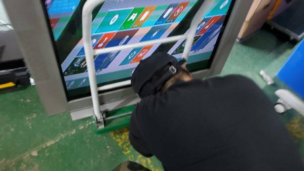 컴포넌트로 엑스박스 360을 연결했더니 480P 지원을 못하고 화면이 깨진진다