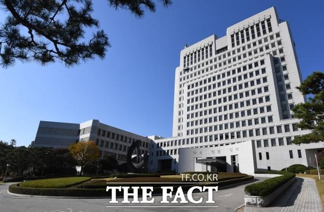 회사 부담으로 해외 파견 근무를 한 직원이 귀국 직후 그만 두더라도 비용을 반환할 필요가 없다는 대법원 판단이 나왔다./더팩트 DB