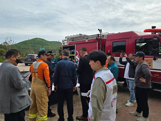 어린이날인 5일 전남 완도군 완도읍의 한 리조트에서 가스 누출 사고가 발생해 투숙객 14명이 병원으로 옮겨졌다. /완도소방서