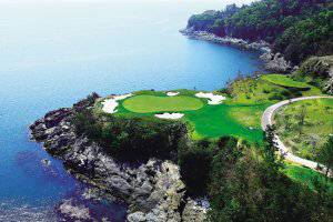 남해 사우스케이프골프장 전경./경남신문DB/