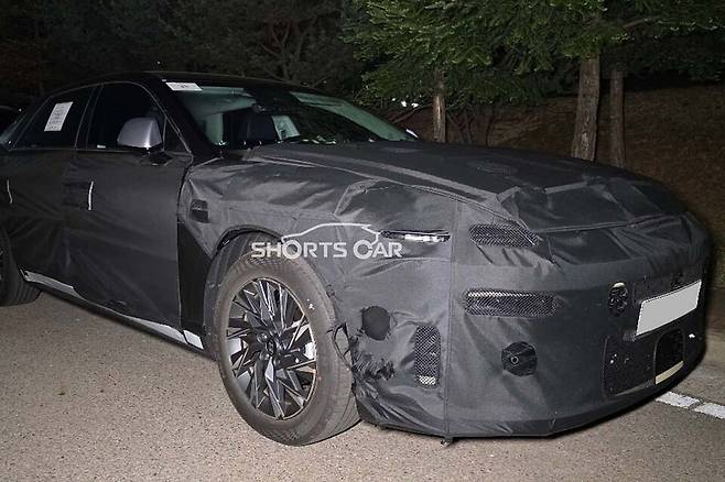 현대차 '그랜저 페이스리프트' 테스트카 (출처 : 숏카)