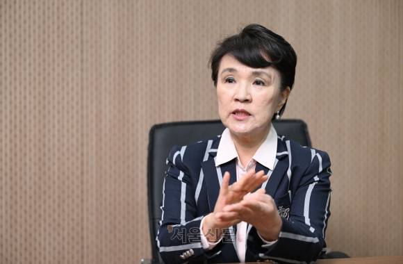 강금실 민주당 촣괄선대위원장 - 강금실 더불어민주당 촣괄선대위원장이 6일 서울신문과 인터뷰하고 있다. 도준석 전문기자