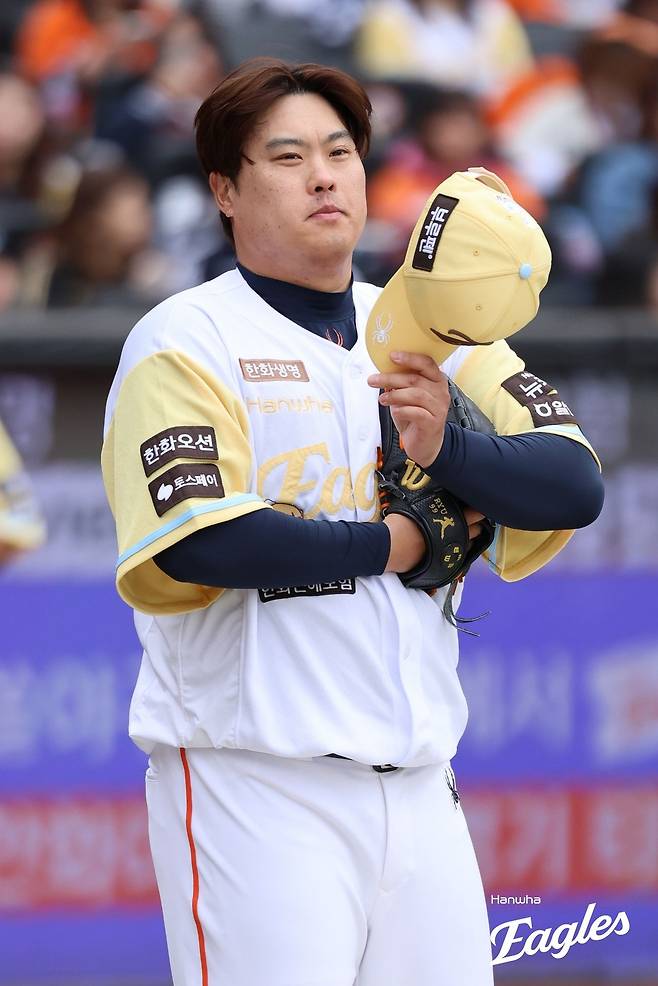 한화 류현진이 6일 대전 한화생명 볼파크에서 열린 삼성전에 선발 등판해 투구를 준비하고 있다. 한화 이글스 제공