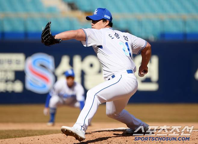 13일 대구 삼성라이온즈파크에서 열린 삼성 라이온즈와 LG 트윈스의 시범경기. 삼성 오승환이 역투하고 있다. 대구=박재만 기자 pjm@sportschosun.com/2025.03.13/