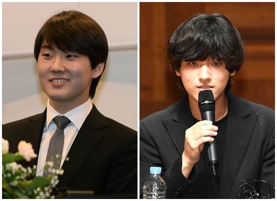 조성진이 지난 2016년 2월 서울 예술의전당 컨퍼런스홀에서 쇼팽 콩쿠르 우승 기념 및 도이치 그라모폰 전속 레코딩 계약 기자간담회에서 활짝 웃고 있다(왼쪽). 임윤찬이 지난 2022년 6월 서울 한국예술종합학교 이강숙홀에서 반 클라이번 콩쿠르 우승 기자회견에서 취재진에게 답하고 있다. 국민일보DB