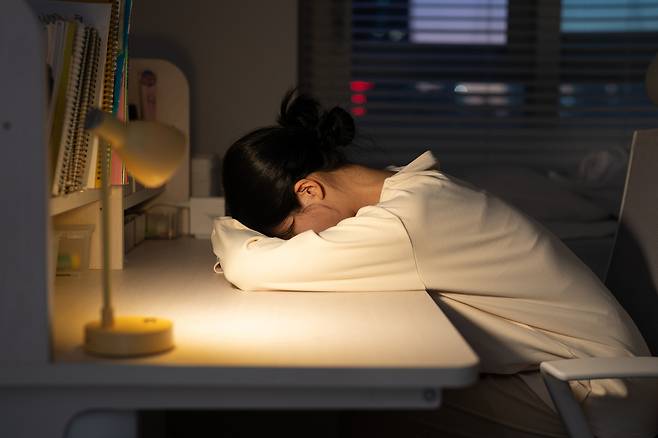 집중력이 떨어져 산만하고 충동성을 보이는 성인 ADHD 환자가 가파르게 늘고 있다. 게티이미지뱅크