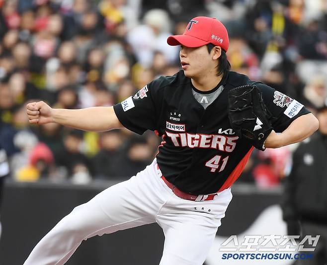 29일 대전 한화생명볼파크에서 열린 KIA-한화전. 8회말 등판해 역전을 허용한 황동하. 대전=정재근 기자 cjg@sportschosun.com/2025.3.29/