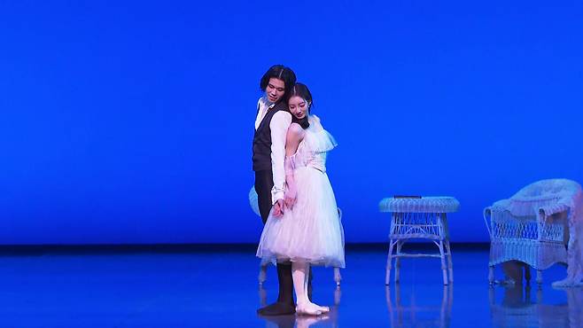 국립발레단 '카멜리아 레이디'의 한 장면 (영상취재 김봉근)