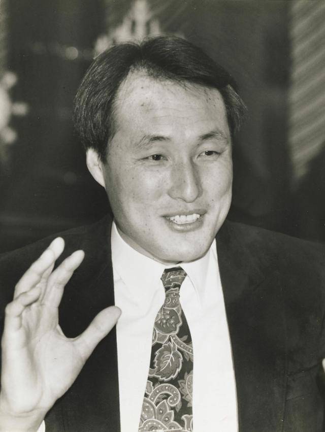 현대자동차서비스 감독 시절 강만수. 한국일보 자료사진