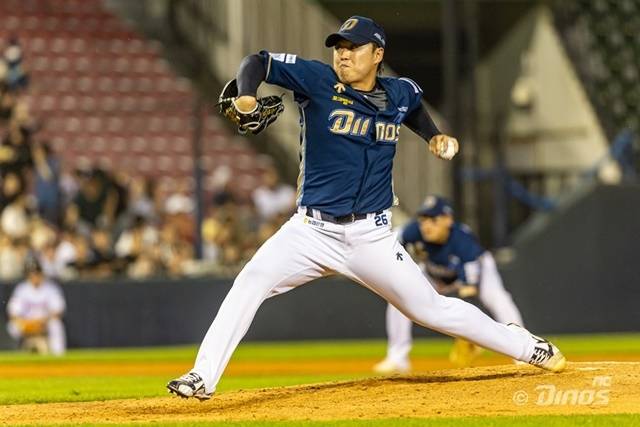 11일 두산 더블헤더 2차전에서 역투한 NC 최성영. 사진=NC 제공