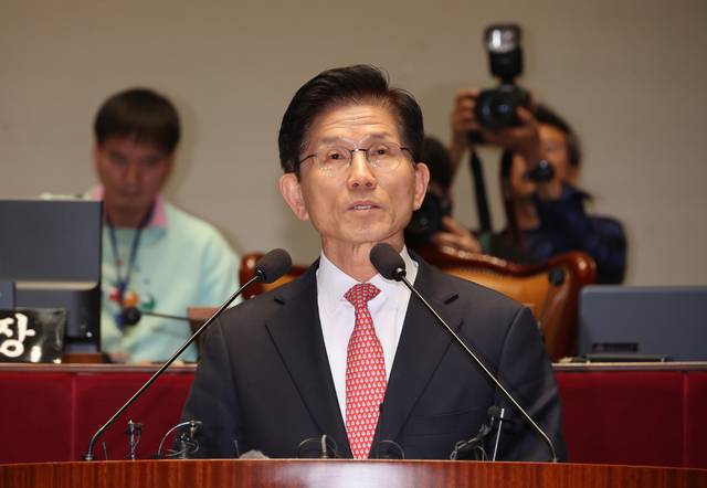 김문수 국민의힘 대선 후보가 11일 서울 여의도 국회에서 열린 의원총회에서 발언하고 있다. 연합뉴스