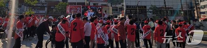 국민의힘 경남도당이 12일 오후 창원시 마산합포구 월영광장에서 대선 출정식을 열고 있다.(독자 제공. 재판매 및 DB금지)