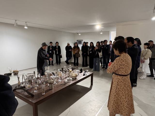 남양주시가 모란미술관 기획전시 ‘사물로부터’ 개막식을 개최하고 있다. 남양주시 제공