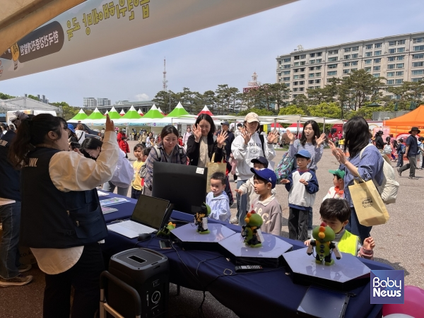 엄마 아빠와 함께하는 유아 흡연위해예방 교육 현장. ⓒ유아흡연위해예방 가정연계사업 사무국