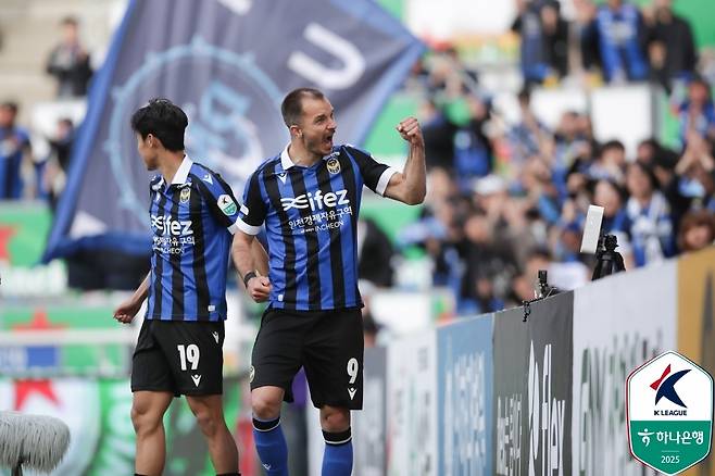 K리그2에서 압도적 1위를 질주하고 있는 인천유나이티드(한국프로축구연맹 제공)
