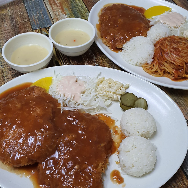 스쿱2.png 경양식 돈까스 흰쌀밥 근본은 솔직히 이거지 ㄷㄷㄷ.jpg