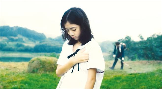 제26회 전주국제영화제 한국단편경쟁 부문 감독상을 받은 ‘불쑥’의 한 장면. /CJ문화재단 제공