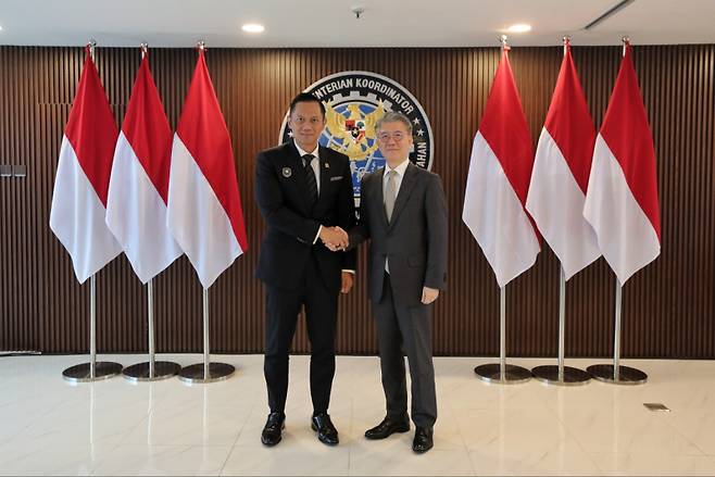 김홍균 외교부 제1차관이 14일 인도네시아 자카르타에서 아르마나타 크리스티아완 나시르 외교 차관과 회담을 가졌다. 외교부 제공