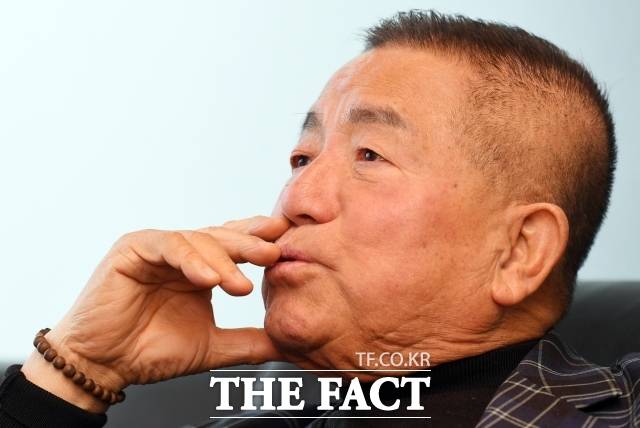 생전 고 송해와 목욕탕에서 서로 등을 밀어줄 만큼 각별한 사이였던 그는 "송해 형님이 못다 이룬 100살까지 마이크 잡겠다"고 공언하기도 했는데, 아쉬움을 남긴 채 영면에 들어갔다. /더팩트 DB