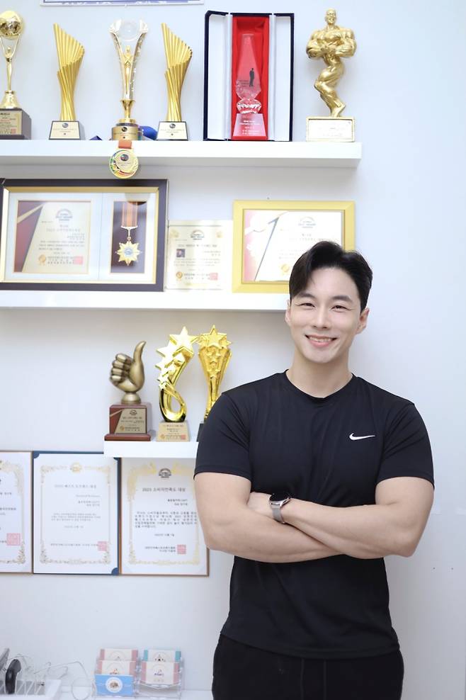 ©옳음 PT&필라테스