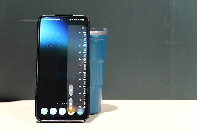 급하게 길이를 재야 할 때 스마트폰을 이용하자 / 출처=IT동아