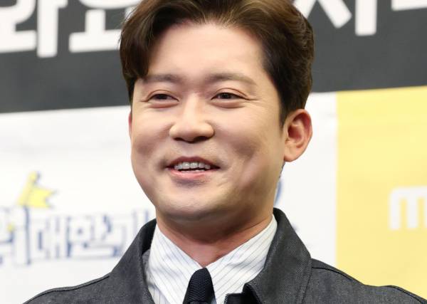 방송인 김대호가 '오픈빨'이 끝났다며 속상해했다. 사진은 지난달 8일 오후 서울 마포구 상암동 스탠포드호텔에서 열린 MBC every1 '위대한 가이드2' 제작발표회에 참석해 포즈를 취하고 있는 모습. /사진=뉴스1