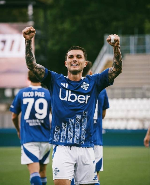 코모1907 선수단. /사진=코모1907 SNS