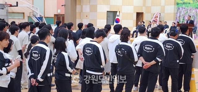 ▲ 2025년 강원특별자치도 산림조합 체육대회가 17일 인제군 남면생활체육공원에서 도내 15개 시·군산림조합과 산림조합중앙본부 강원지역본부 임직원 등이 참가한 가운데 열렸다.