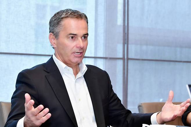 댄 맥나마라 AMD 수석부사장이 14일 경기 성남시 코트야드 메리어트 서울 판교에서 조선비즈와 인터뷰하고 있다./AMD 제공