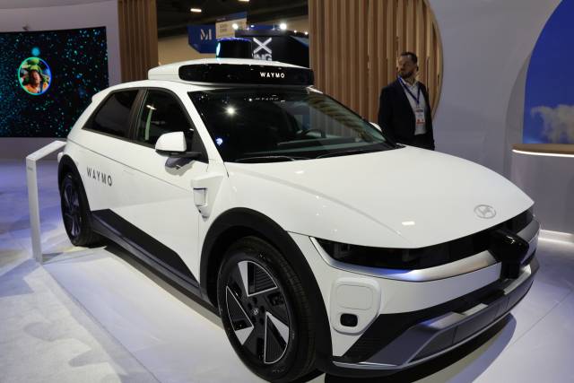 현대자동차 아이오닉5가 CES 2025 웨이모 전시관에 전시돼 있다. 사진제공=현대차