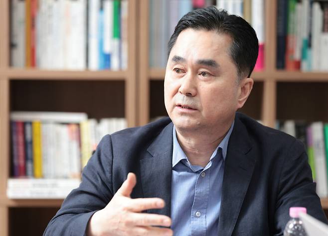 무소속 김종민 의원이 4월24일 오후 국회 의원회관에서 시사저널과 인터뷰를 하고 있다. ⓒ시사저널 박은숙